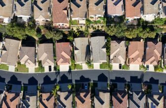 The 45-year decline of the middle class costs you $12,000 a year